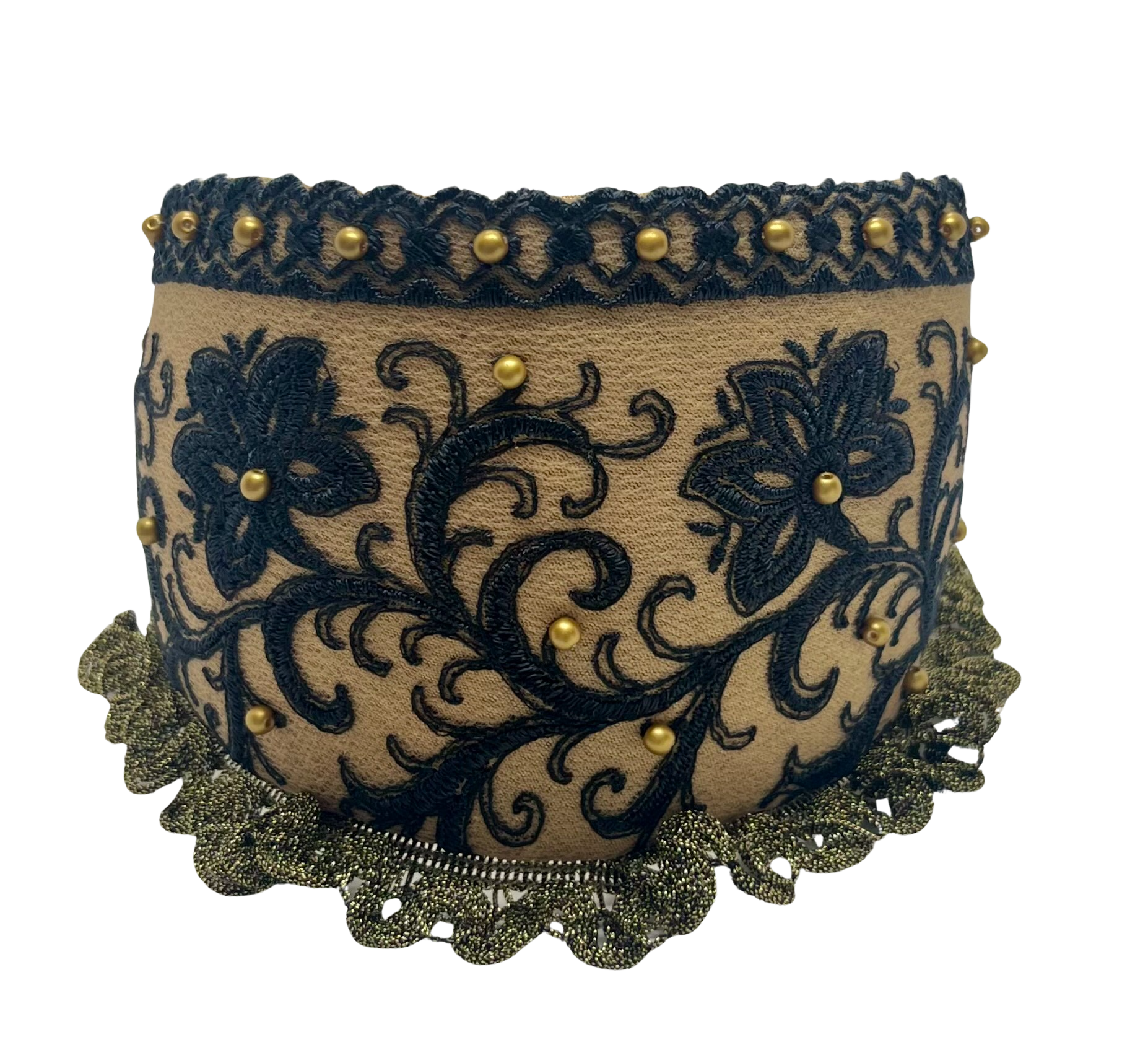 Black & Gold Goldreifen headband with symmetrical lace and golden pearl embroidery, handmade in Vienna by Niely Hoetsc