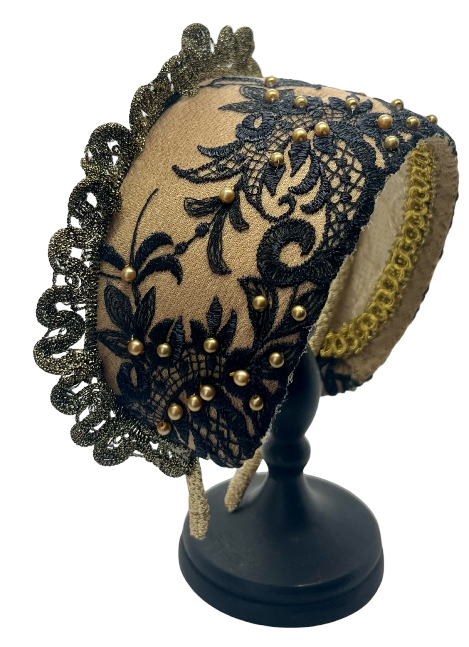 Goldreifen – black lace and golden pearl headpiece with bilro embroidery, handmade in Vienna