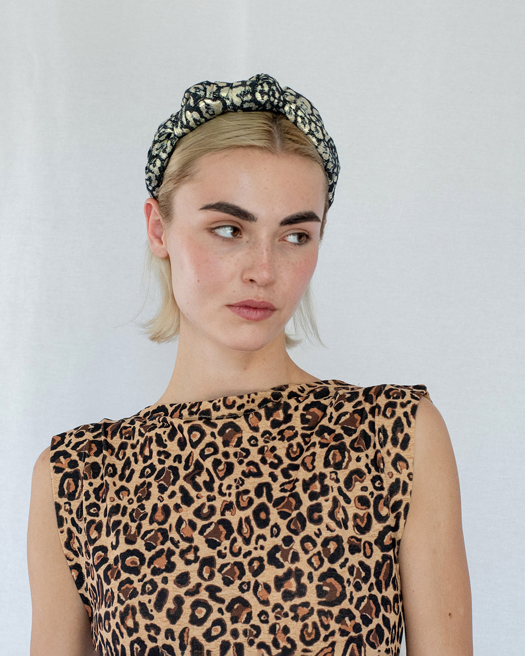 Merriwether Lustre Knot Headband Onça